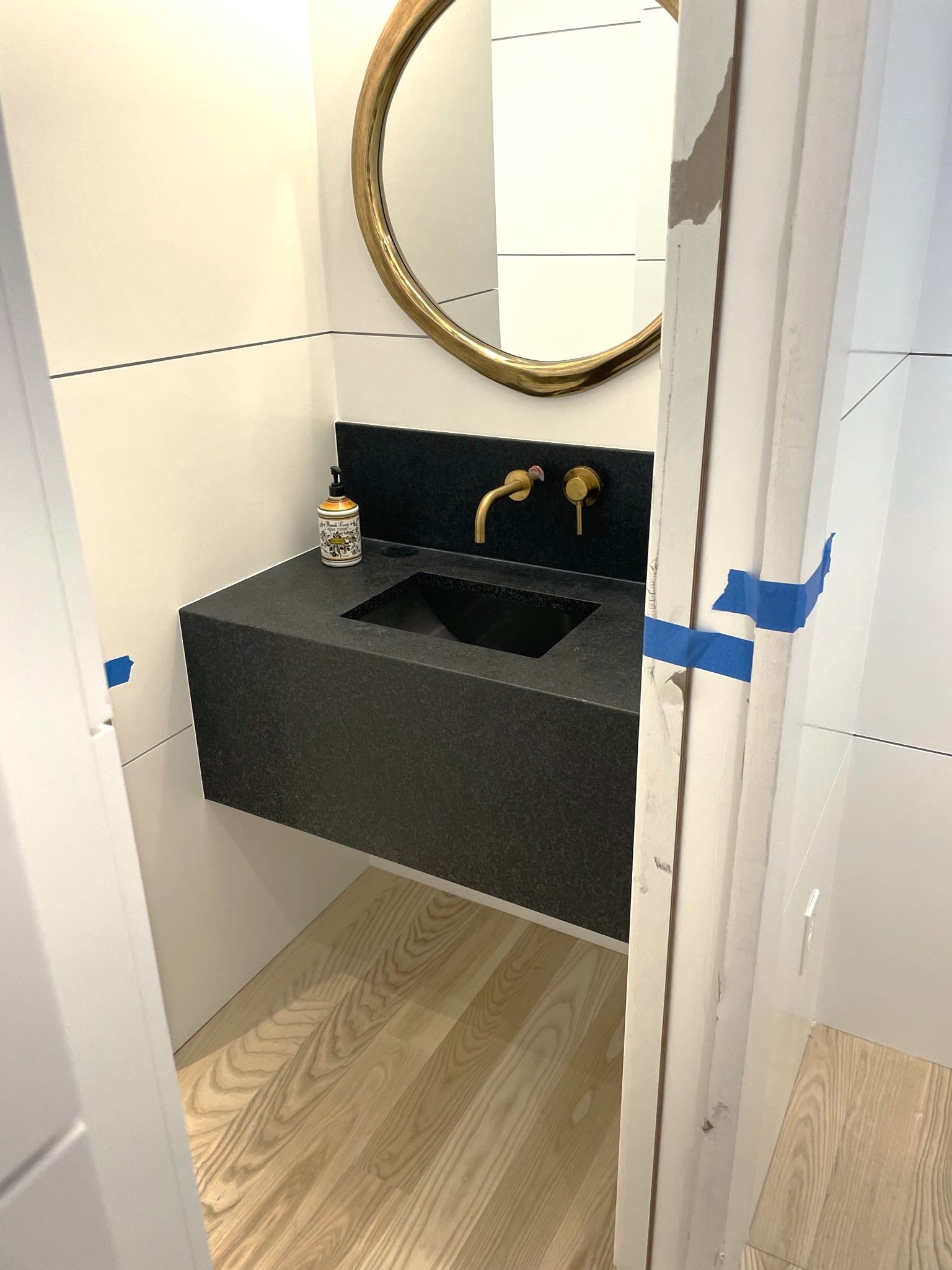 Bathroom Ash hardwood 