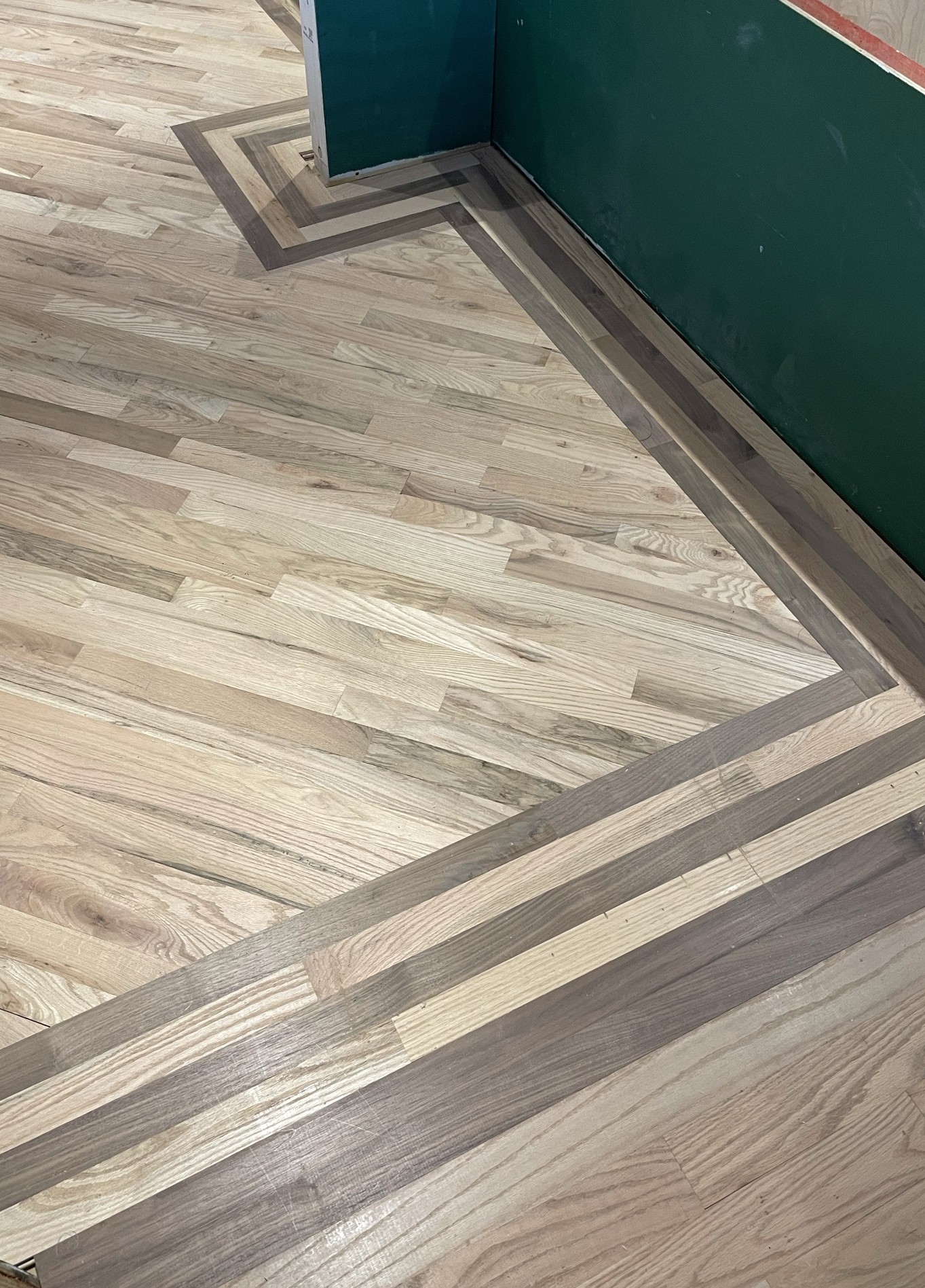 hardwood border design